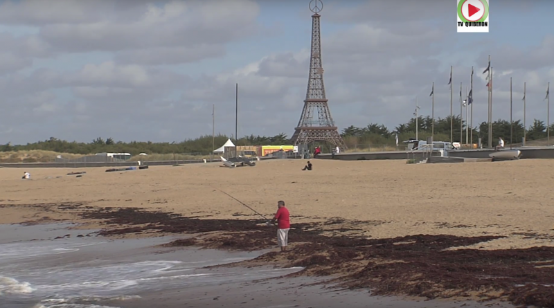 Tour-Eiffel sur une plage de Vendée