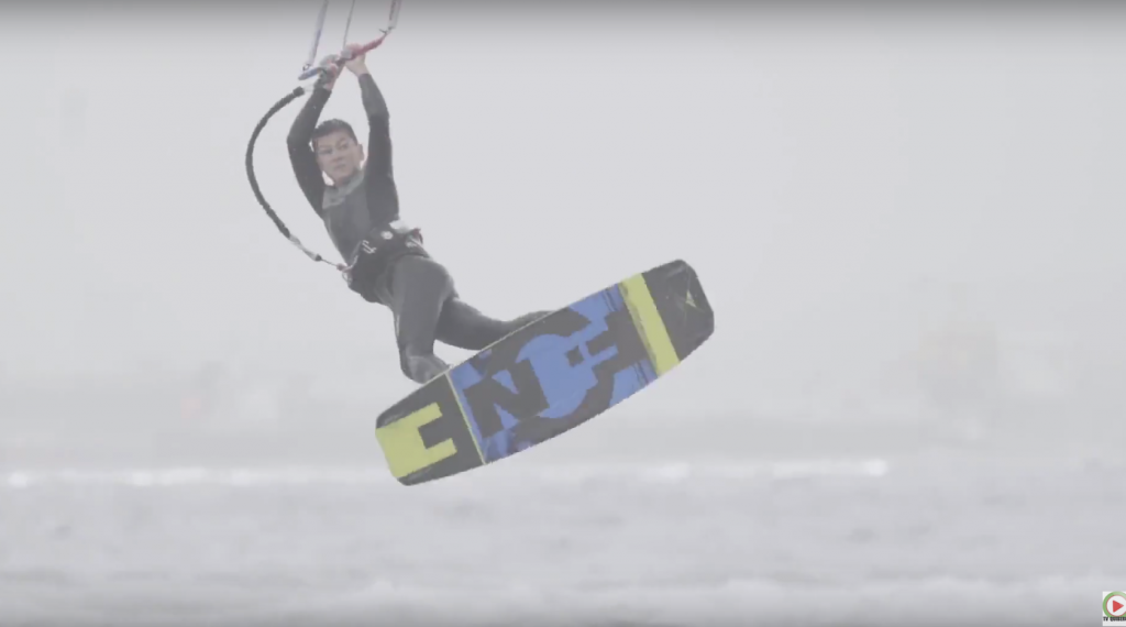 Hugo Metton 13 ans Prince du Kitesurf - TV Quiberon 24/7