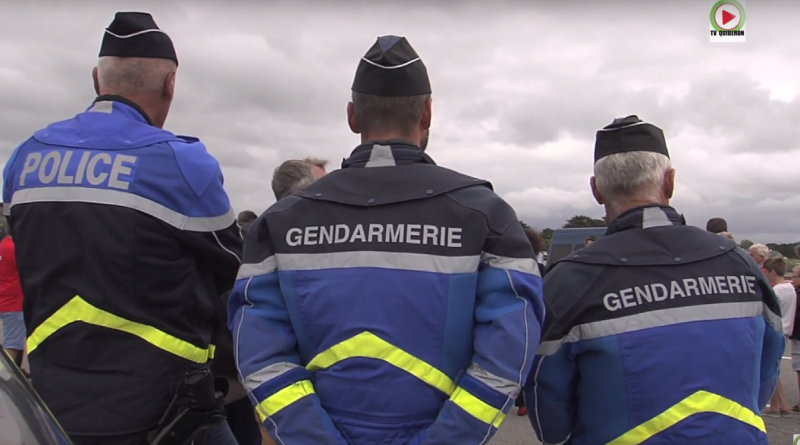 Morbihan: Gendarmes et Pompiers de l'été - TV Quiberon 24/7