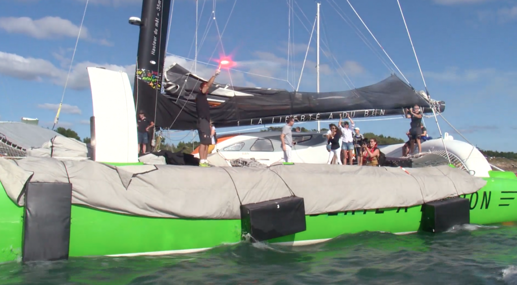 Record Atlantique Nord: Retour de Coville - La-Trinite-sur-mer Télé