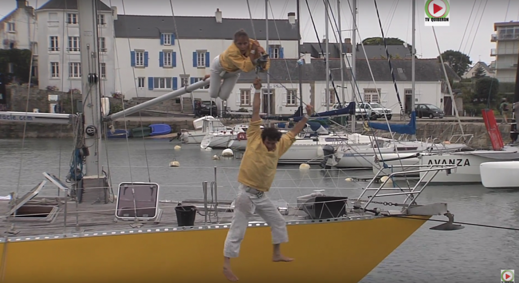 Clowns et Acrobates sur un Voilier - TV Quiberon 24/7 TV Quiberon 24/7