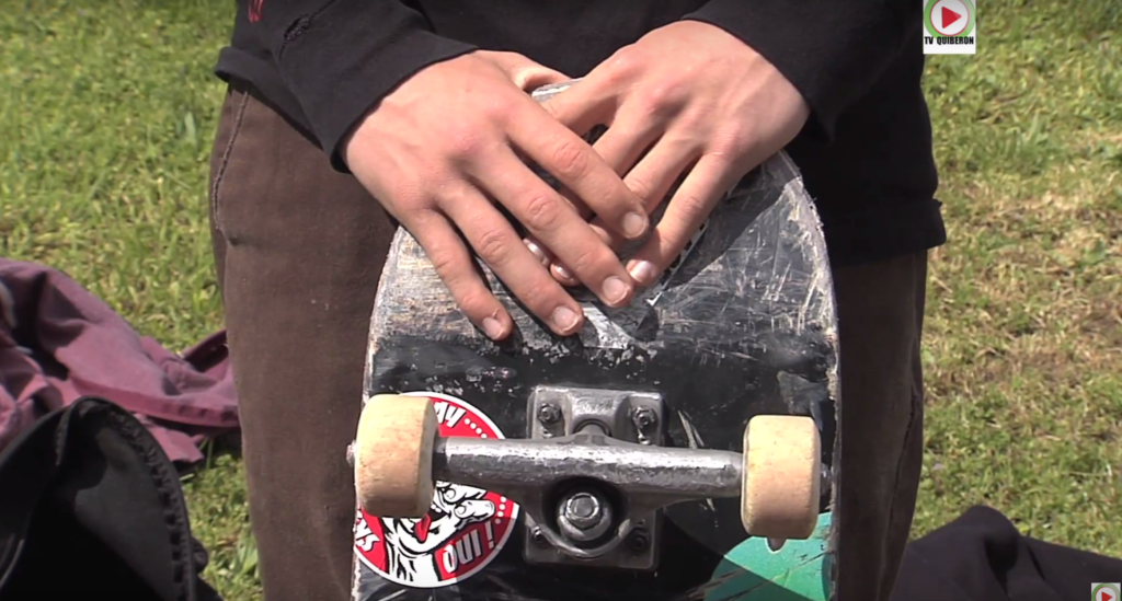Auray: Polémique Skatepark - Bretagne Télé
