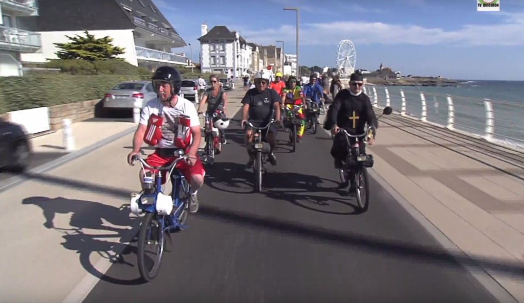 Rallye Solex Fou déguisé 2018 - TV Quiberon 24/7