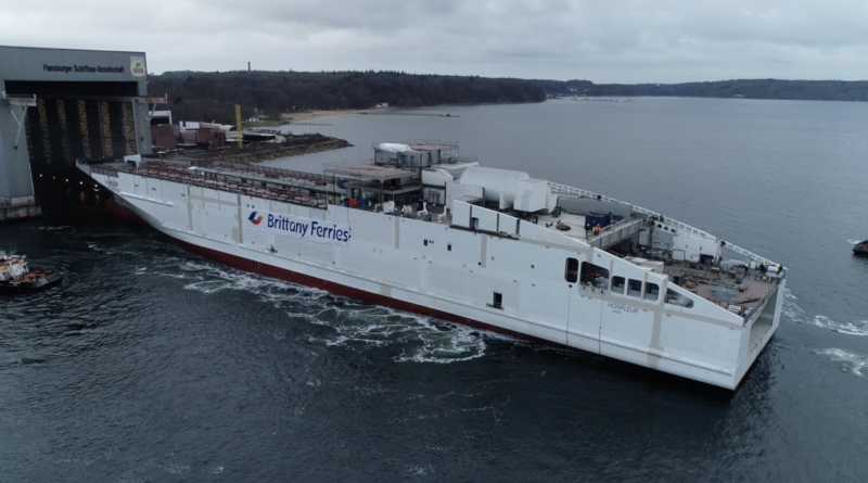 Le Honfleur navire GNL Brittany Ferries - Bretagne Télé