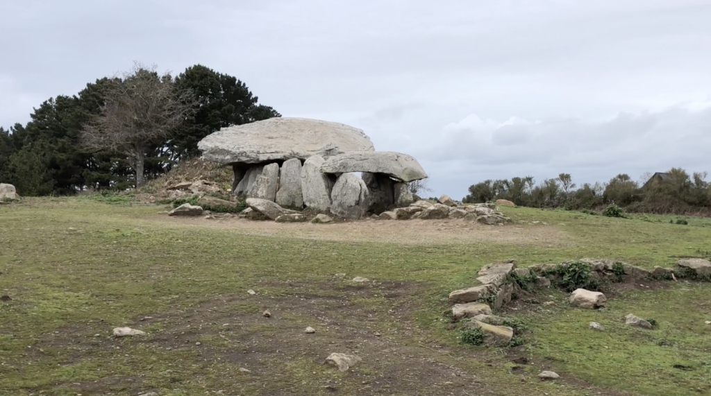 Le Dolmen de l'Ile aux Moines - Vannes Télé
