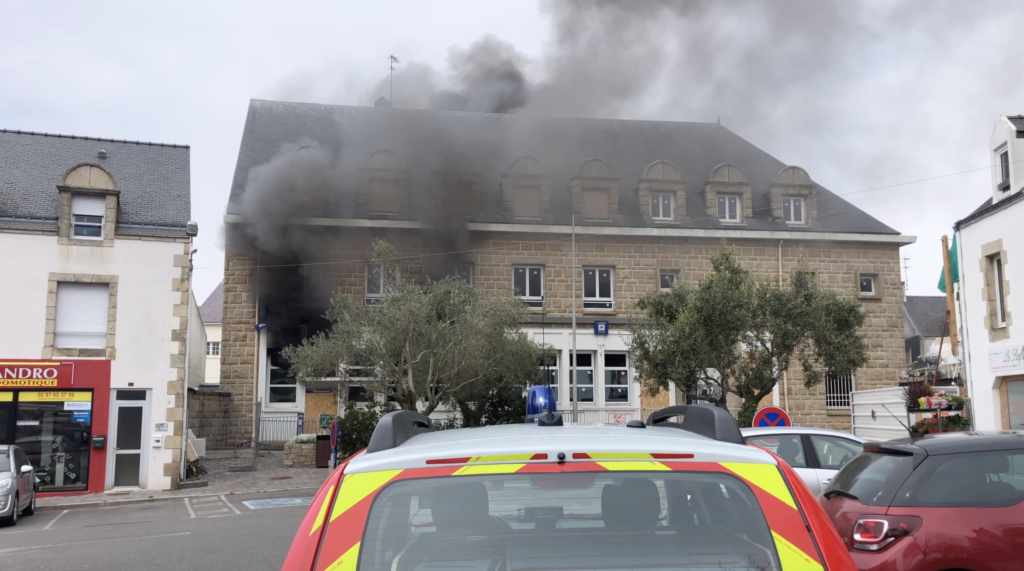 Le Feu à la Poste 4K - TV Quiberon 24/7