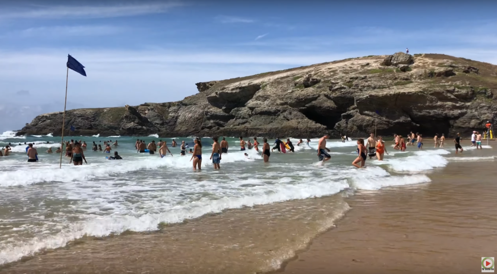 Sauzon: Bain à Donnant - TVBI Belle Ile Télévision