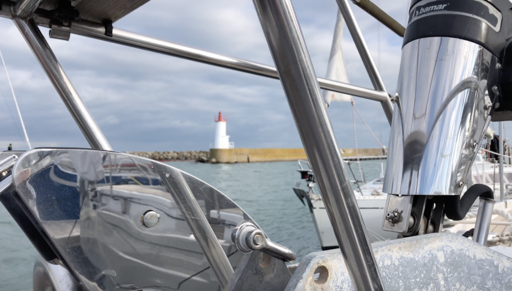 Voiliers à Port Haliguen - TV Quiberon Sailing