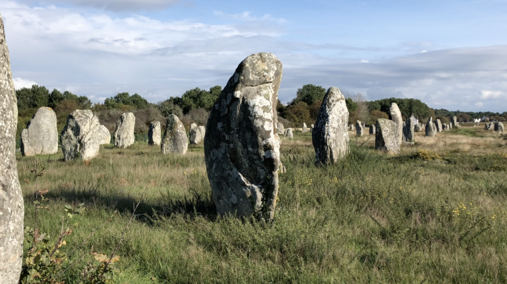Les Bons Menhirs de Carnac - Bretagne Télé