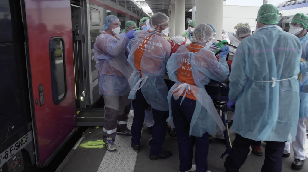 Covid-19- 5 Patients transférés à Brest - Bretagne Télé