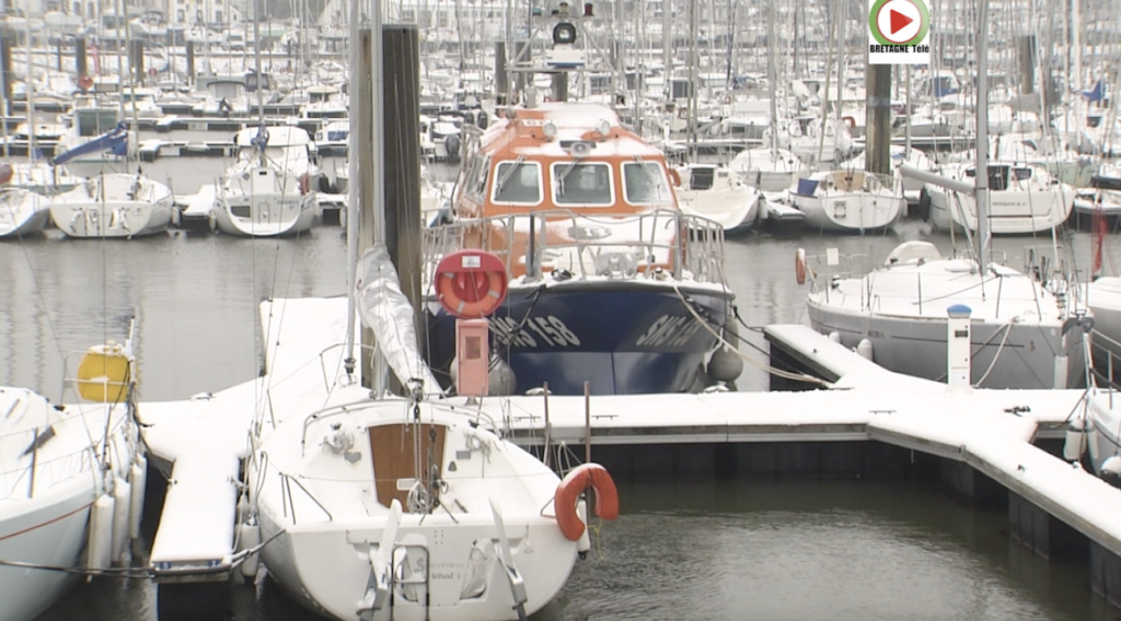 La Trinité-sur-mer | Neige en abondance - Bretagne Télé