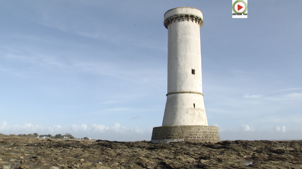 Penerf | Le Port et la Tour des Anglais - Bretagne Télé
