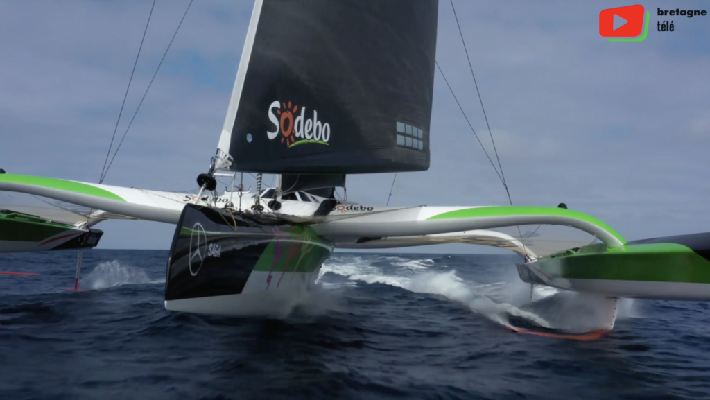 Fort-de-France | Sodebo Ultim 3 prêt pour la Route du Café - Caraïbes Bretagne Télé