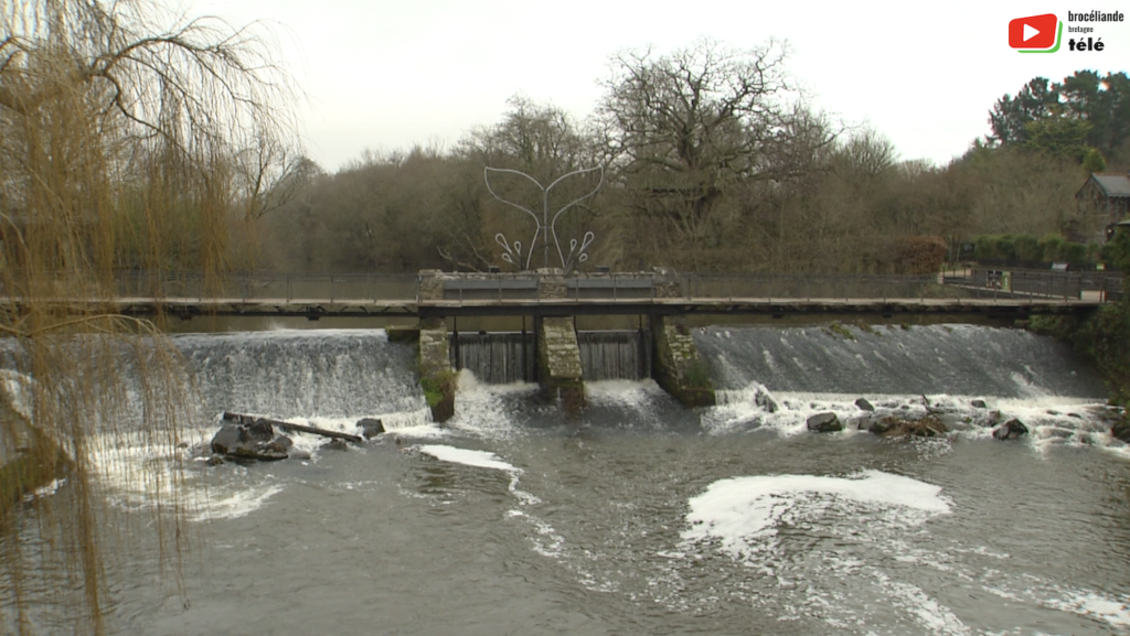 La Gacilly | L'Aff et sa Passerelle - Brocéliande Bretagne Télé