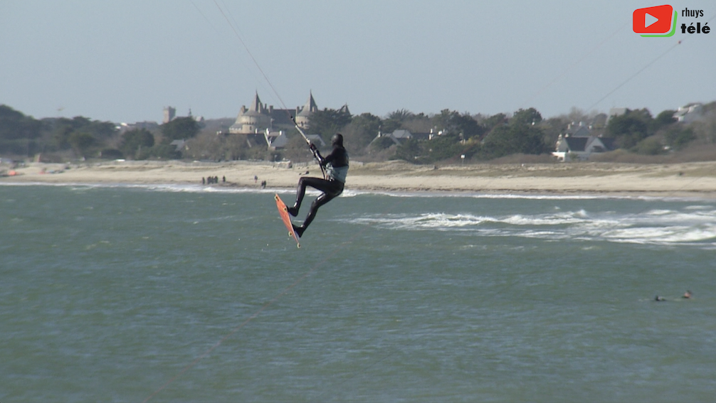 Sarzeau | Kitesurfing à Penvins | Rhuys Télé