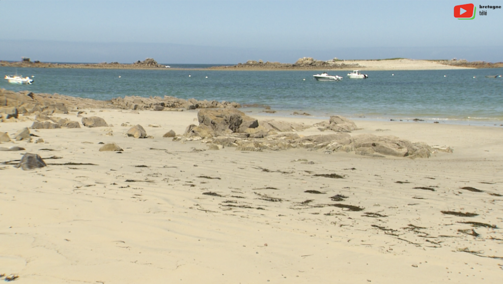 Pleubian | Les rochers de la plage de Kermagen | Bretagne Télé