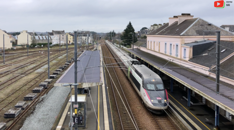 Auray | La gare SNCF et ses trains | Auray Télé