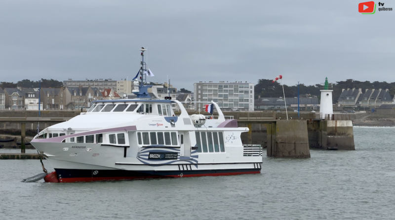 Quiberon | Le Ferry 'Kerdonis' change de Look | TV Quiberon 24/7