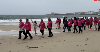 Quiberon | Marche Rose 2024 contre le Cancer du Sein | TV Quiberon 24/7