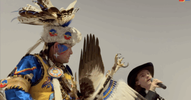 Quiberon | Danses Amérindiennes Plumes et Binious | TV Quiberon 24/7