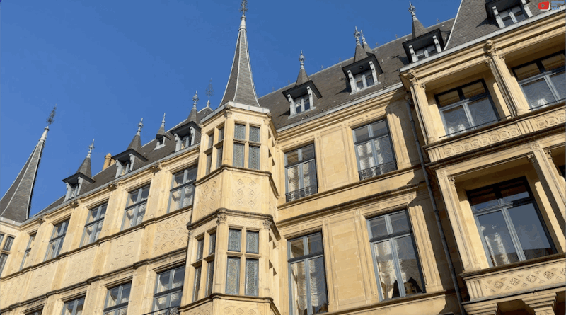 Luxembourg | Le Palais Grand-Ducal | Luxembourg Bretagne Télé