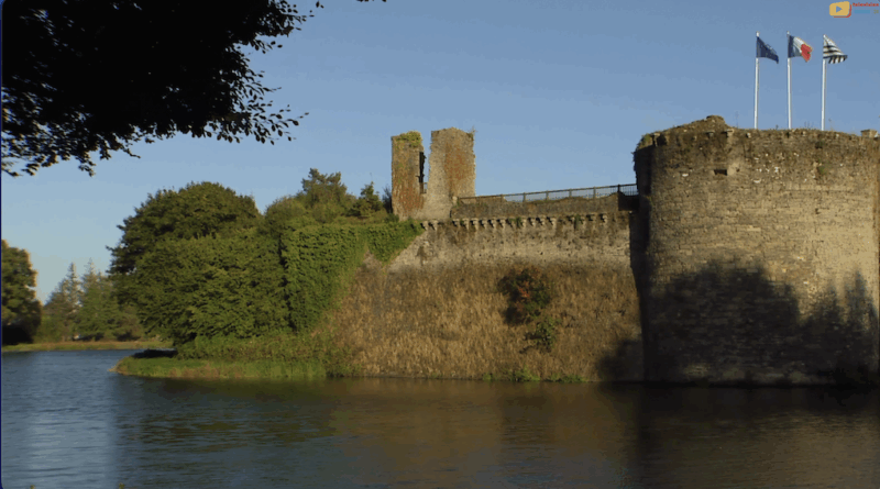 Corlay | Château Médiéval Breton | Touraine Centre 24 Télévision