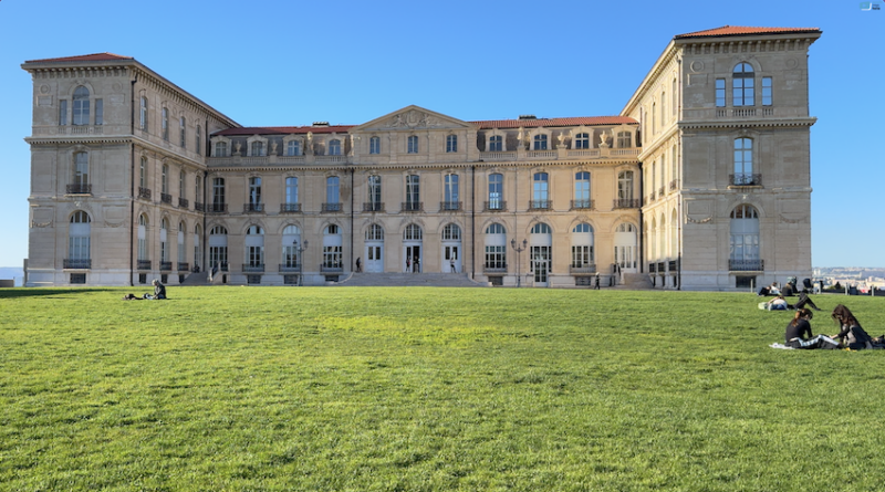 Marseille | Le beau Palais du Pharo | Marseille Bretagne Télé