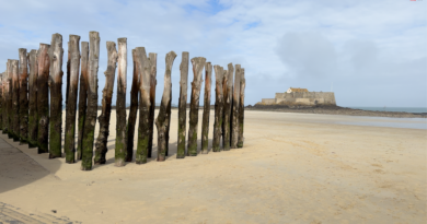 Saint-Malo | La Plage du Sillon Hors-Saison | Saint-Malo Bretagne Télé