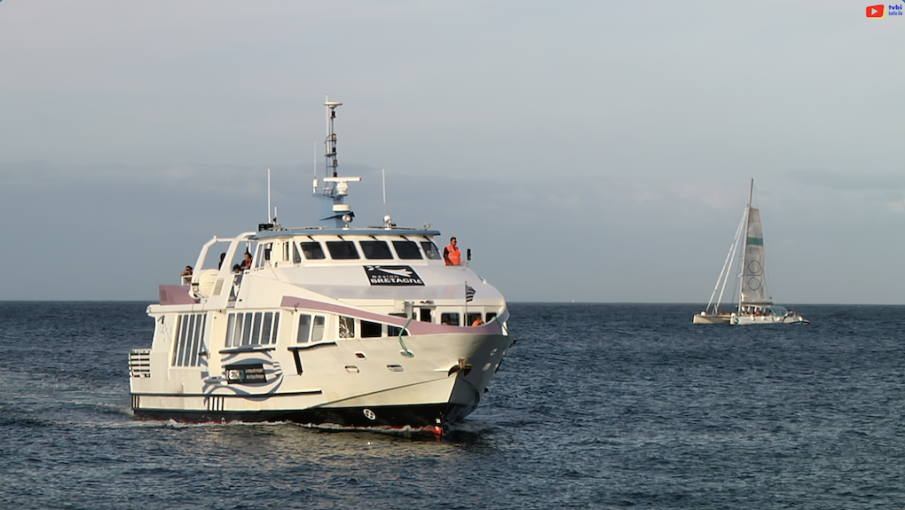 Belle-Île-en-Mer | Le "Kerdonis" en Été à Sauzon | Belle-Île Télévision TVBI
