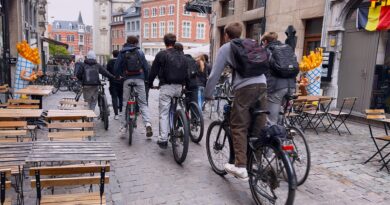 Louvain | La Folie du Vélo et son Parking Géant | Belgique Bretagne Télé